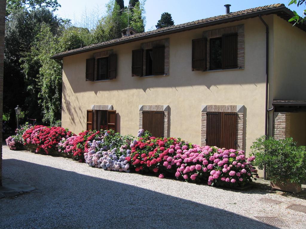 Montecorneo Country House Ponte San Giovanni Εξωτερικό φωτογραφία